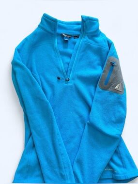 Light blue Eddie Bauer quarter zip fleece